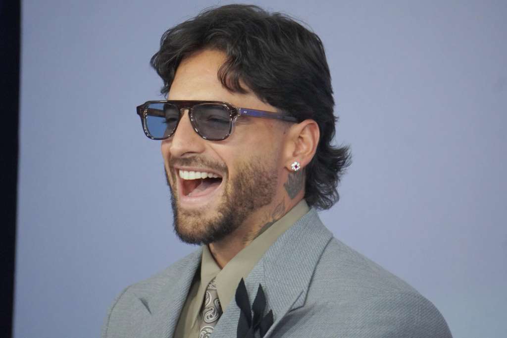 AME5201. LAS VEGAS (ESTADOS UNIDOS), 25/05/2026.- El cantante colombiano Maluma asiste a los American Music Awards este lunes, en el MGM Grand Garden Arena en Las Vegas, Nevada (EE. UU.). EFE/ Jerónimo Guerra