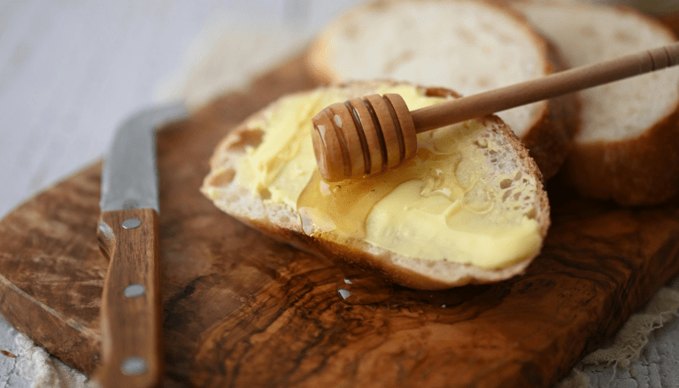 Receta: así se prepara una buena mantequilla casera de ajo