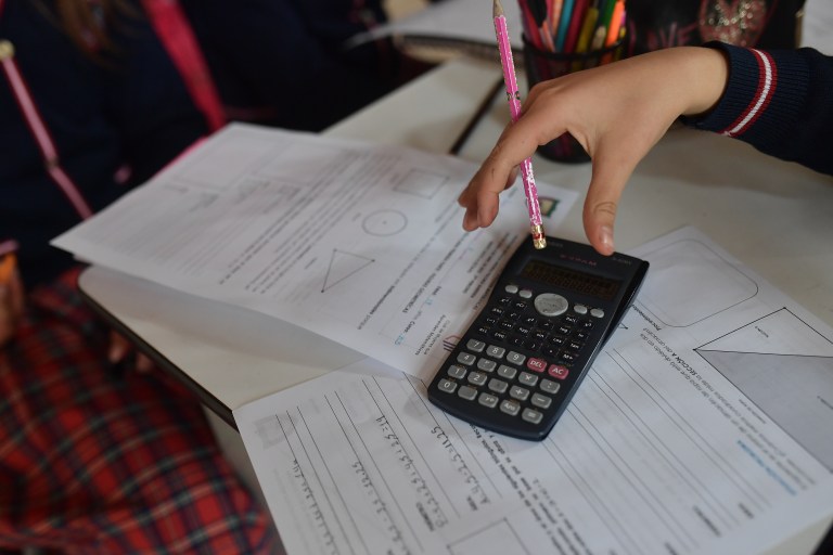La apasionante historia sobre el origen del punto decimal en las matemáticas