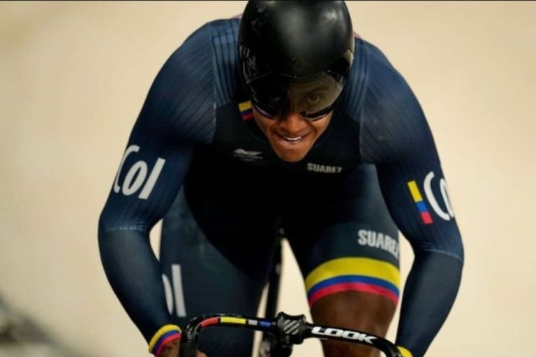 Golpe duro para Kevin Quintero: vea su caída en la final de keirin en el Mundial