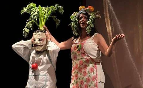 VB, Ingeniería Teatral, presenta en Bogotá la obra “Sin tierra”