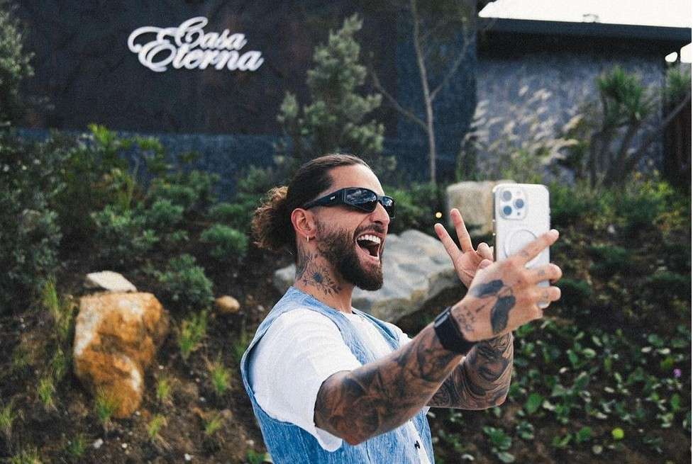 El cantante antioqueño se mostró feliz por la inauguración de su propio restaurante. Te contamos dónde queda y cuál es su oferta gastronómica.