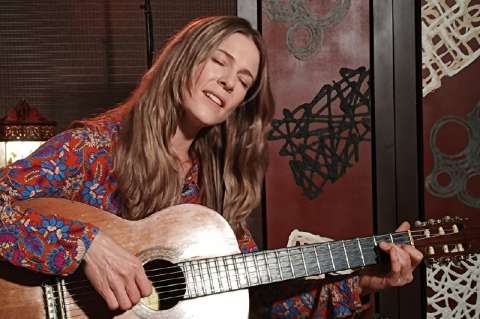 Katie James: promotora de la música andina tradicional