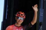 Egan Bernal confirmó que no tiene covid-19 y seguirá en el Tour de Francia