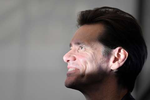 Jim Carrey expondrá sus caricaturas sobre Donald Trump