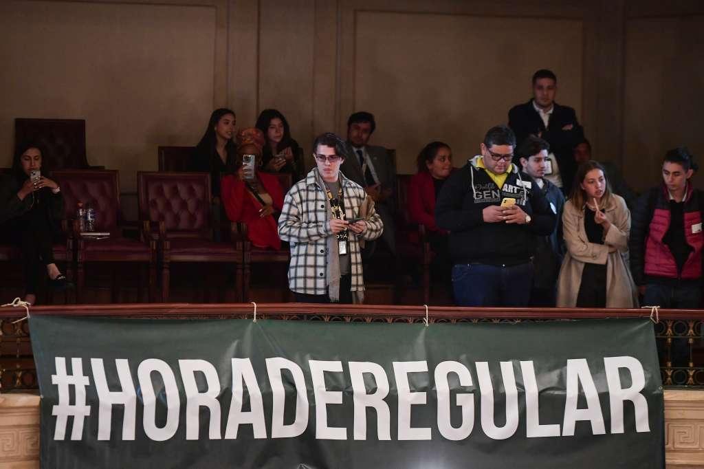 Aprobación en sexto debate de Cámara de Representantes, sobre el consumo de cannabis de uso adulto en Colombia.