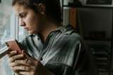¿Por qué organizaciones feministas piden archivar el proyecto de violencia digital?