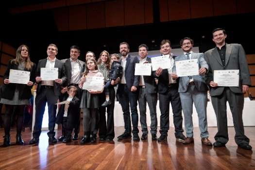 Carlos Fernando Galán y 45 concejales electos de Bogotá recibieron las credenciales que los legitiman en sus cargos para el periodo 2024-2027