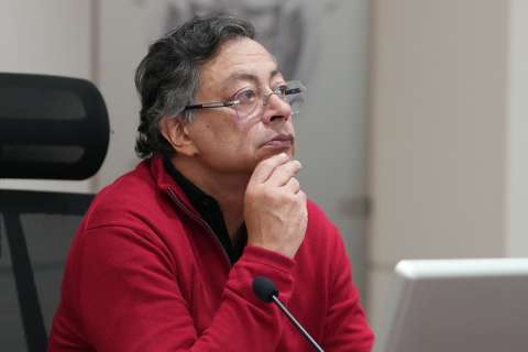 ¿Petro sí va a liquidar EPS? Hay especulación, muchas preguntas y preocupación