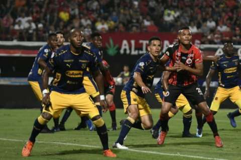 Cúcuta rescató un empate en su casa contra el Medellín