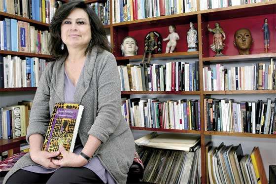 Laura Restrepo: "El gobierno de Uribe me parece monstruoso"