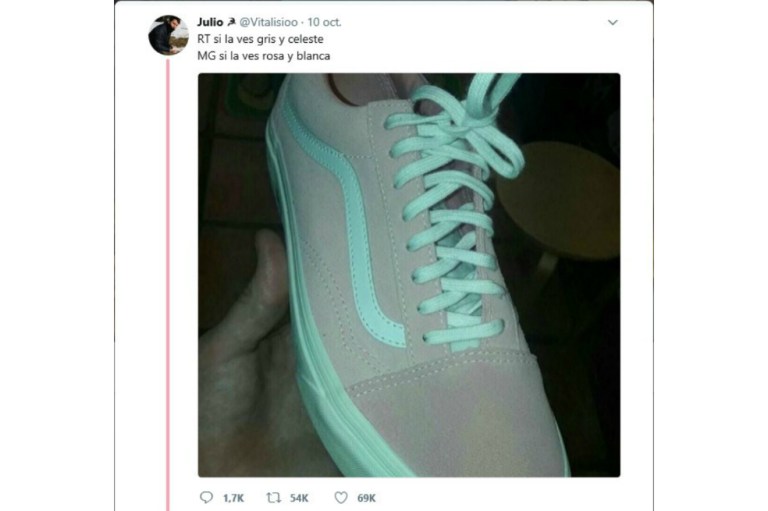 ¿De qué color es el zapato?