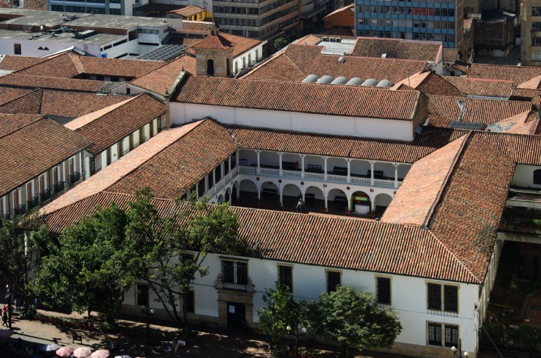 Universidad del Rosario: exrectores recomiendan a Cheyne “dar un paso al costado”