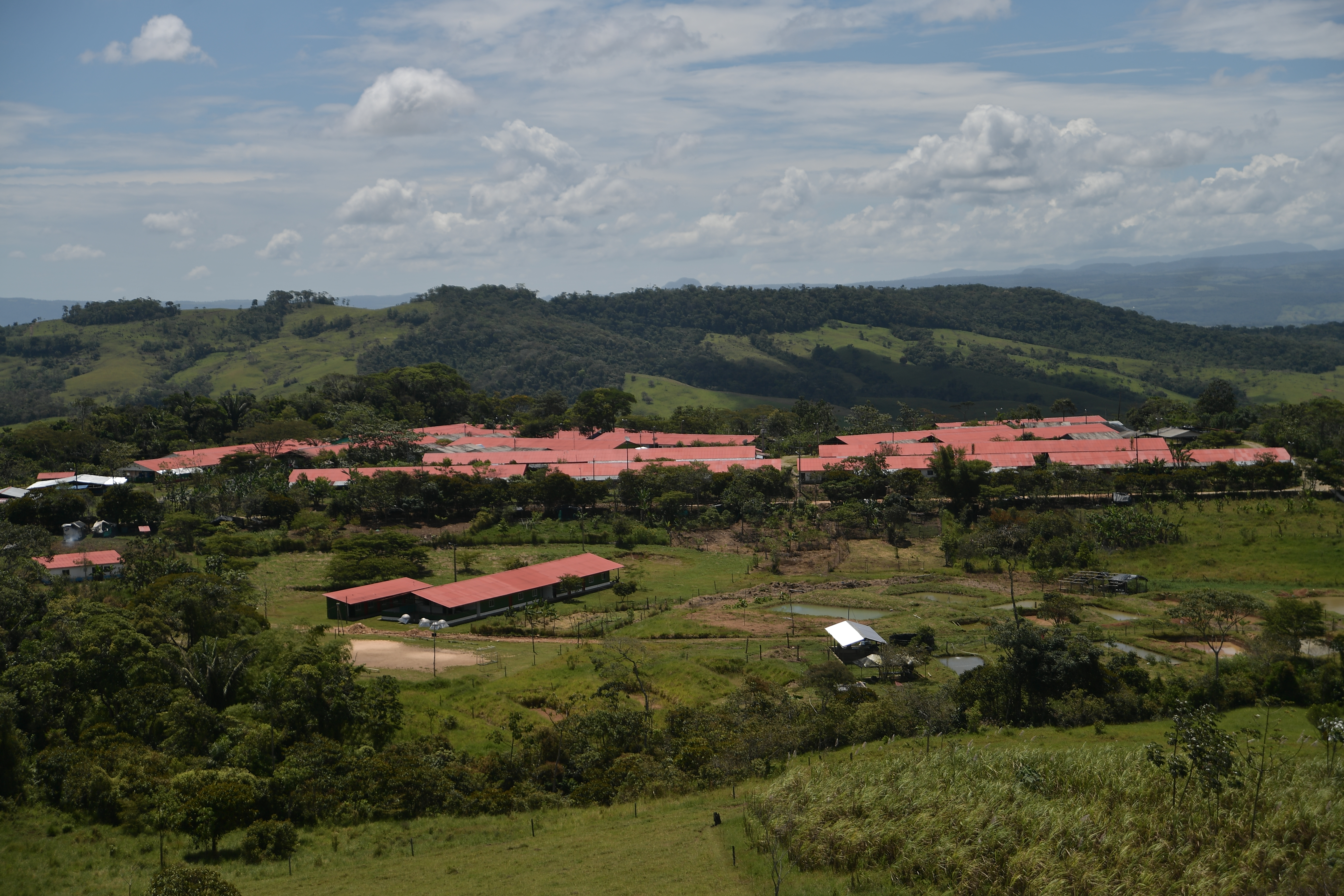 Recorrido por el sendero ecológico del ETCR Mariana Páez de Mesetas, Meta