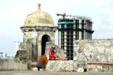¿Quién tiene la culpa? Nadie responde por edificio que daña vista al Castillo San Felipe
