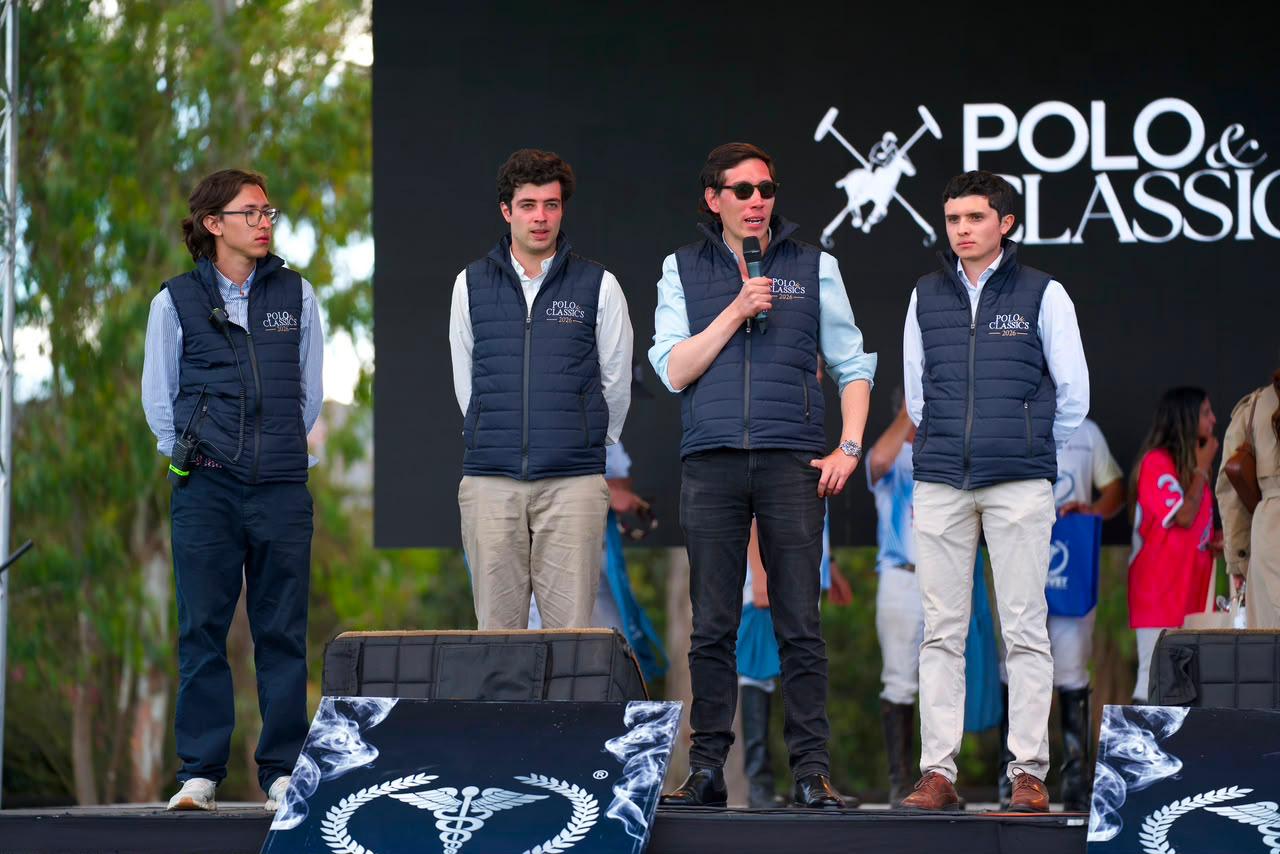 Polo & Classics combina competencias de polo y salto ecuestre con una muestra de automóviles clásicos, oferta gastronómica y actividades de marcas.