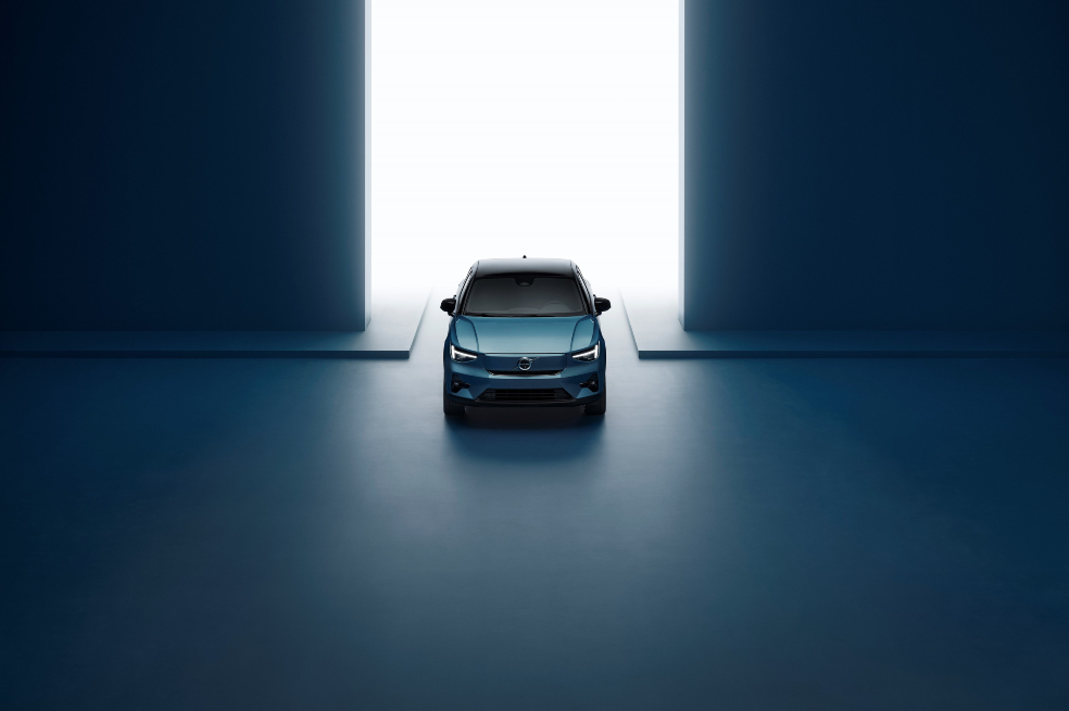 Volvo C40.
