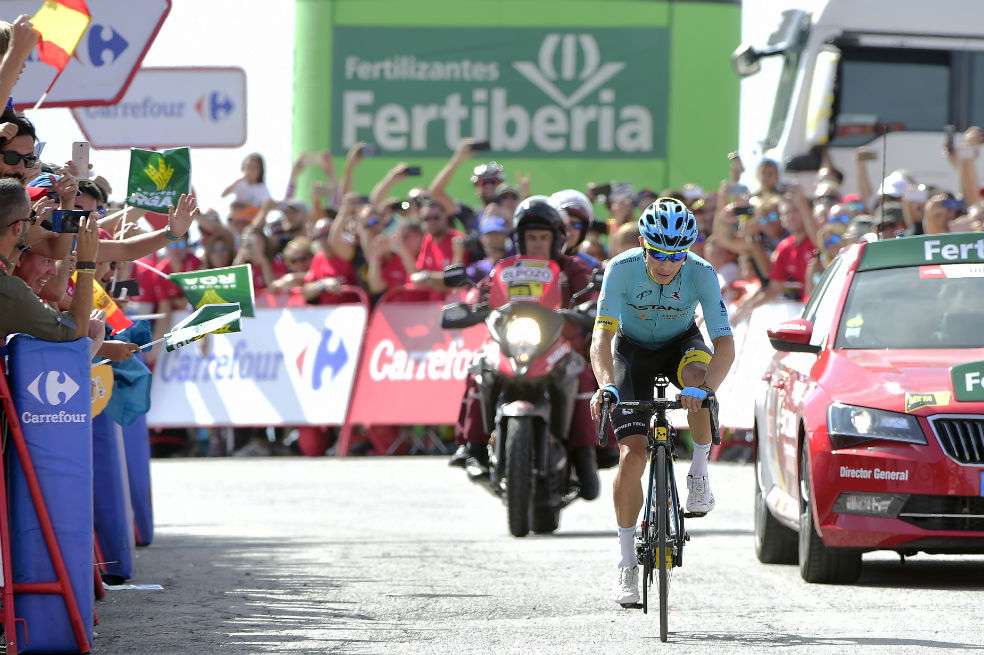 Miguel Ángel López, ciclista del Astana.   / AFP