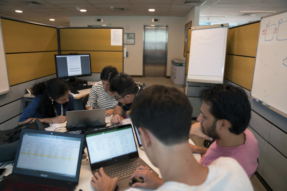 En capital humano e investigación, Colombia aumentó 5 posiciones debido a la ampliación de la cobertura en educación superior. / Bloomberg News