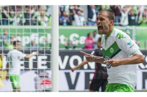 Wolfsburgo inicia la Bundesliga con victoria, Bayern primer líder