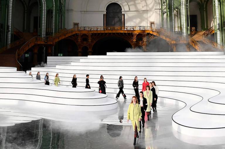 Chanel a blanco y negro en París