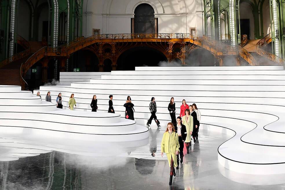 Chanel a blanco y negro en París
