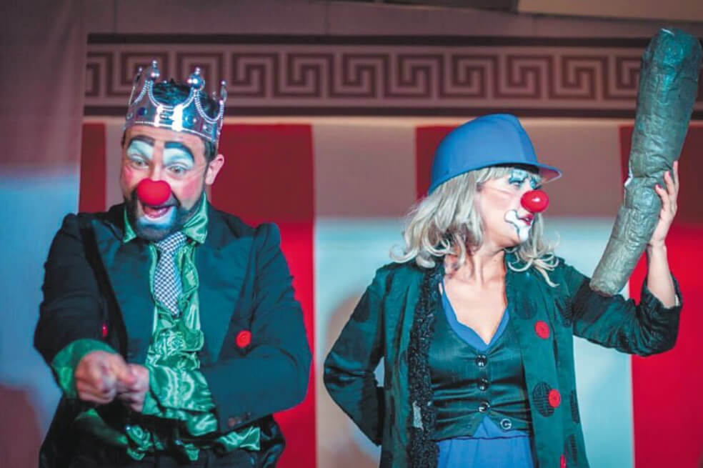 El lenguaje del clown, expuesto en “Pero sigo siendo el rey”, reivindica la escena del teatro. / Cortesía