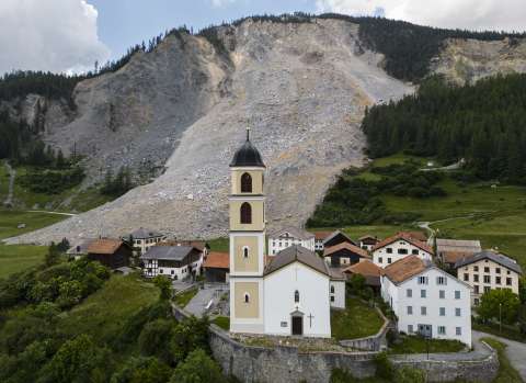 El pueblo suizo de Brienz se salva “por un pelo” de ser borrado del mapa