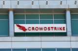¿Qué es CrowdStrike, la empresa de ciberseguridad que causó un fallo global?