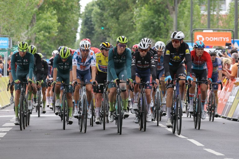 Dura caída hizo que la etapa cinco del Dauphiné fuera neutralizada: video