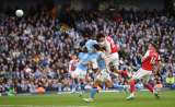 Manchester City venció 2-1 a Arsenal y dejó el título de la Premier League en sus manos