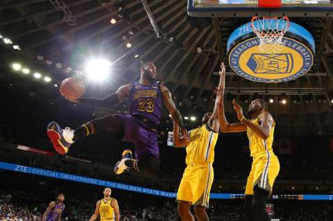 Le Bron James, fundamental en los Lakers para frenar a Golden State