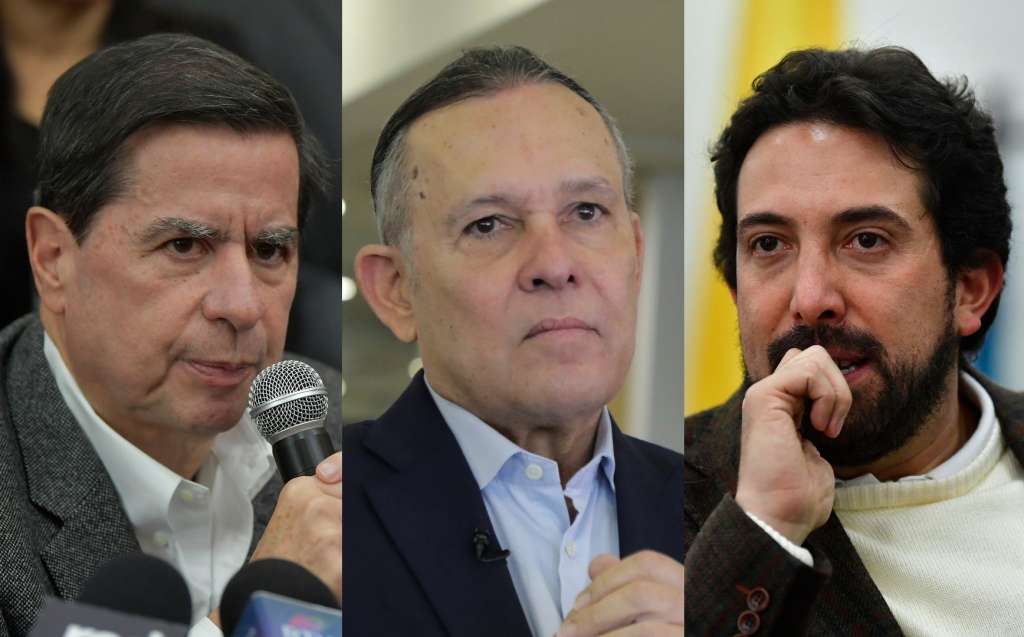 Ministro del Interior, Juan Fernando Cristo, presidente del Senado, Efraín Cepeda, y ministro de Hacienda, Diego Guevara.