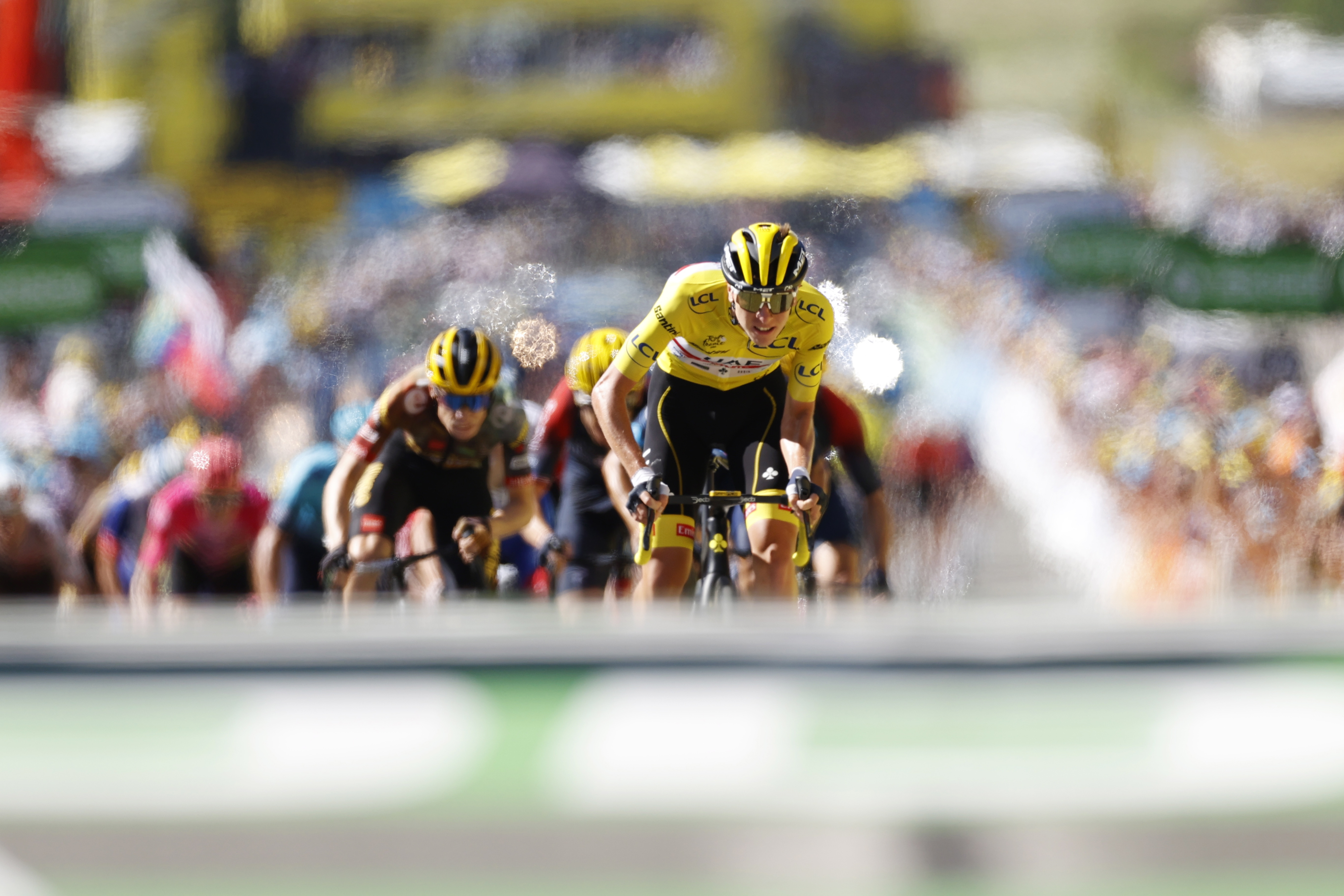 Megeve (France), 12/07/2022.- The Yellow Jersey Slovenian rider Tadej Pogacar of UAE Team Emirates in action to cross the finish line of the 10th stage of the Tour de France 2022 over 148,5km from Morzine to Megeve, France, 12 July 2022. (Ciclismo, Francia, Eslovenia) EFE/EPA/YOAN VALAT