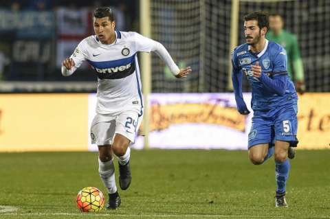 Con la presencia de Murillo y Guarín, Inter retomó el liderato en Italia