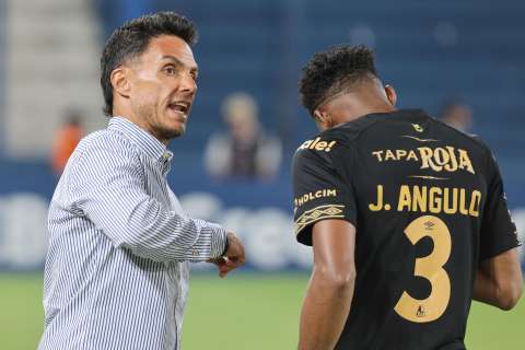 Duro golpe para Tolima en la Libertadores, a pesar del tremendo golazo de Bryan Rovira