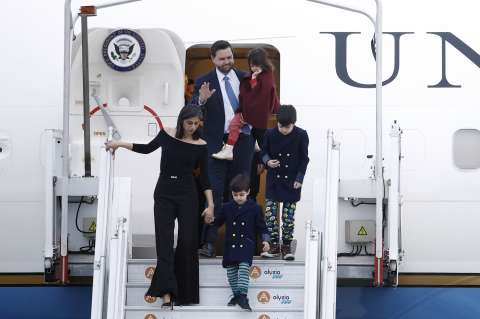 No solo más bebés: estos republicanos quieren más padres en casa