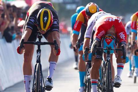 Milimétrico desenlace en la primera etapa del UAE Tour