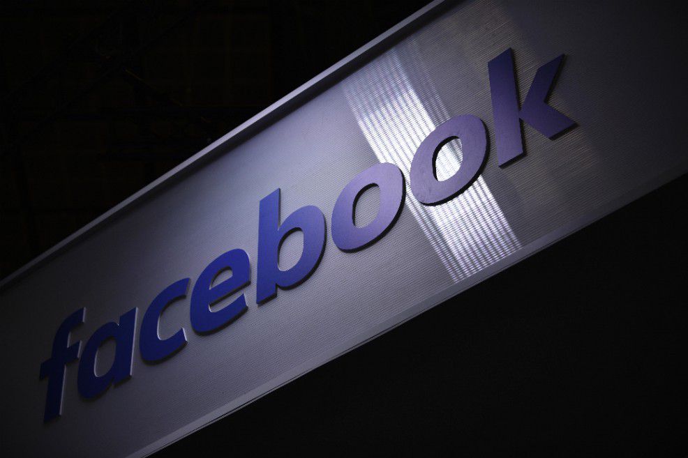 Facebook vuelve a ser acusado.