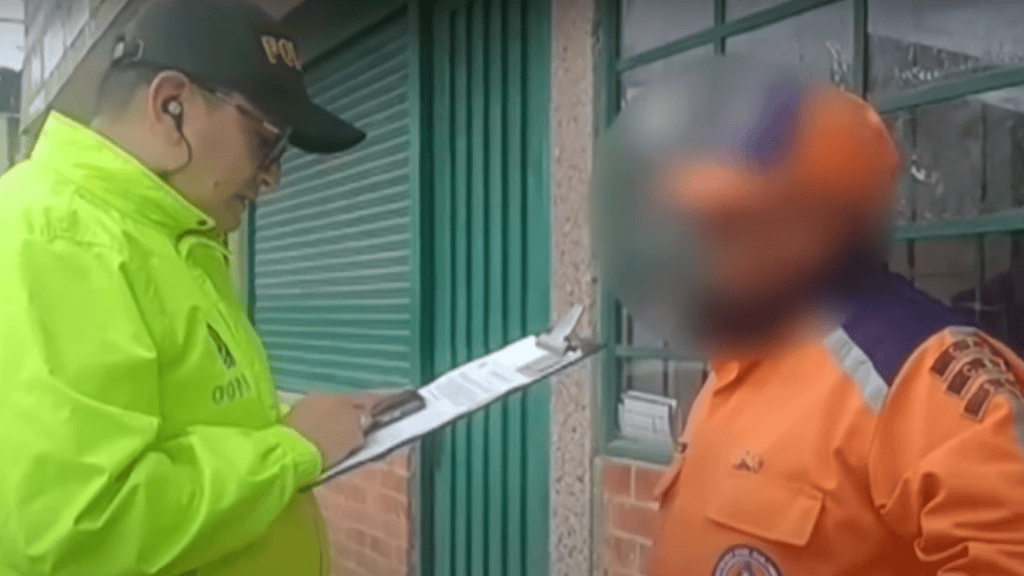 Policía