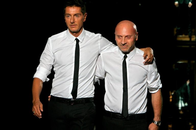 Diseñadores Dolce y Gabbana, condenados a prisión por fraude fiscal