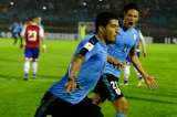 Uruguay goleó a Paraguay y quedó como líder de la eliminatoria