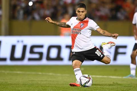 Juan Fernando Quintero, figura en goleada de River Plate en Copa Argentina