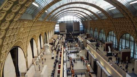 Dos presuntos activistas arrestados por intento de cometer daños en el Museo de Orsay