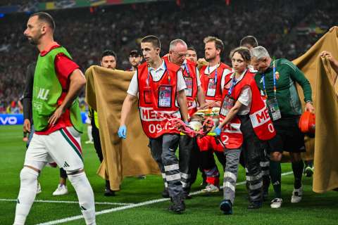 Momento de angustia en la Eurocopa: jugador cayó sobre su nuca y se fue en camilla