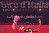 Entre lágrimas, así celebró Santiago Buitrago en el Giro de Italia