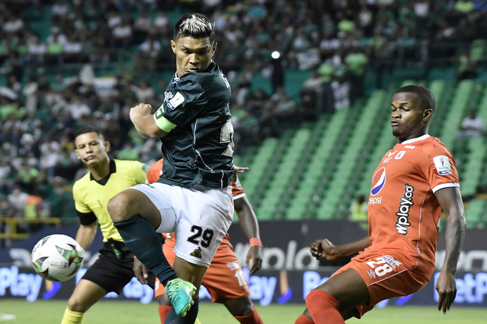 Cali y América en el partido de vuelta de los cuartos de final de la Copa BetPlay 2021.
