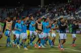 Napoli golea al Cagliari de Yerry Mina y es líder de la Serie A