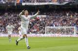 Con triplete de Ronaldo, Real Madrid goleó y se pone a tres del Barça