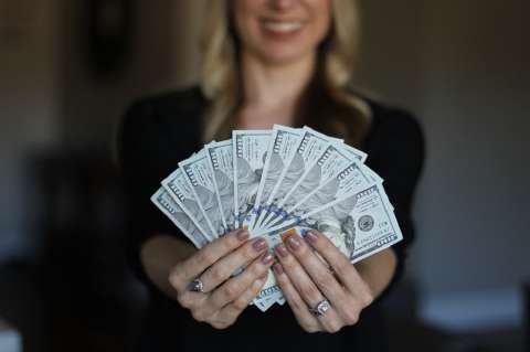 ¿El dinero compra la felicidad? Todo indica que sólo una parte